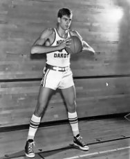 Phil Jackson. Jugador de baloncesto en la Universidad de Dakota del Norte